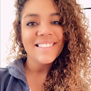 Meet your Posher, Brittney